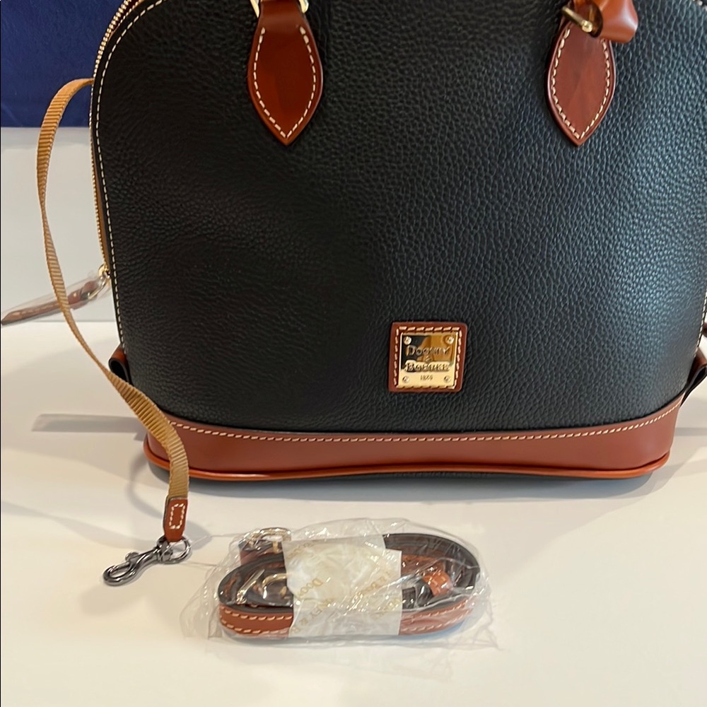 NWT-Dooney & Bourke Black and Brown Satchel - Picture 4 of 5